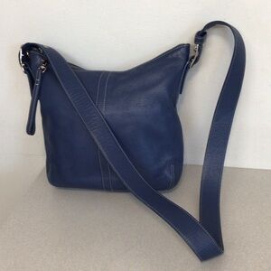 COACH LEGACY CROSSBODT #9326 GORGEOUS SHADE OF BLUE LEATHER STRAPS CONVERTS